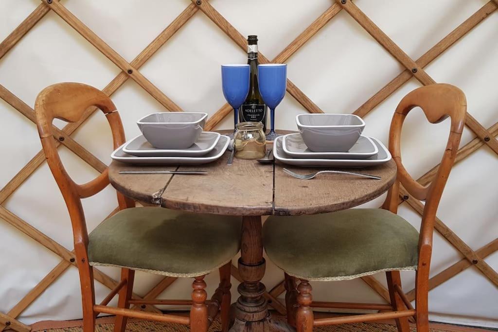 فندق Bronfelen Yurt Cynghordy المظهر الخارجي الصورة